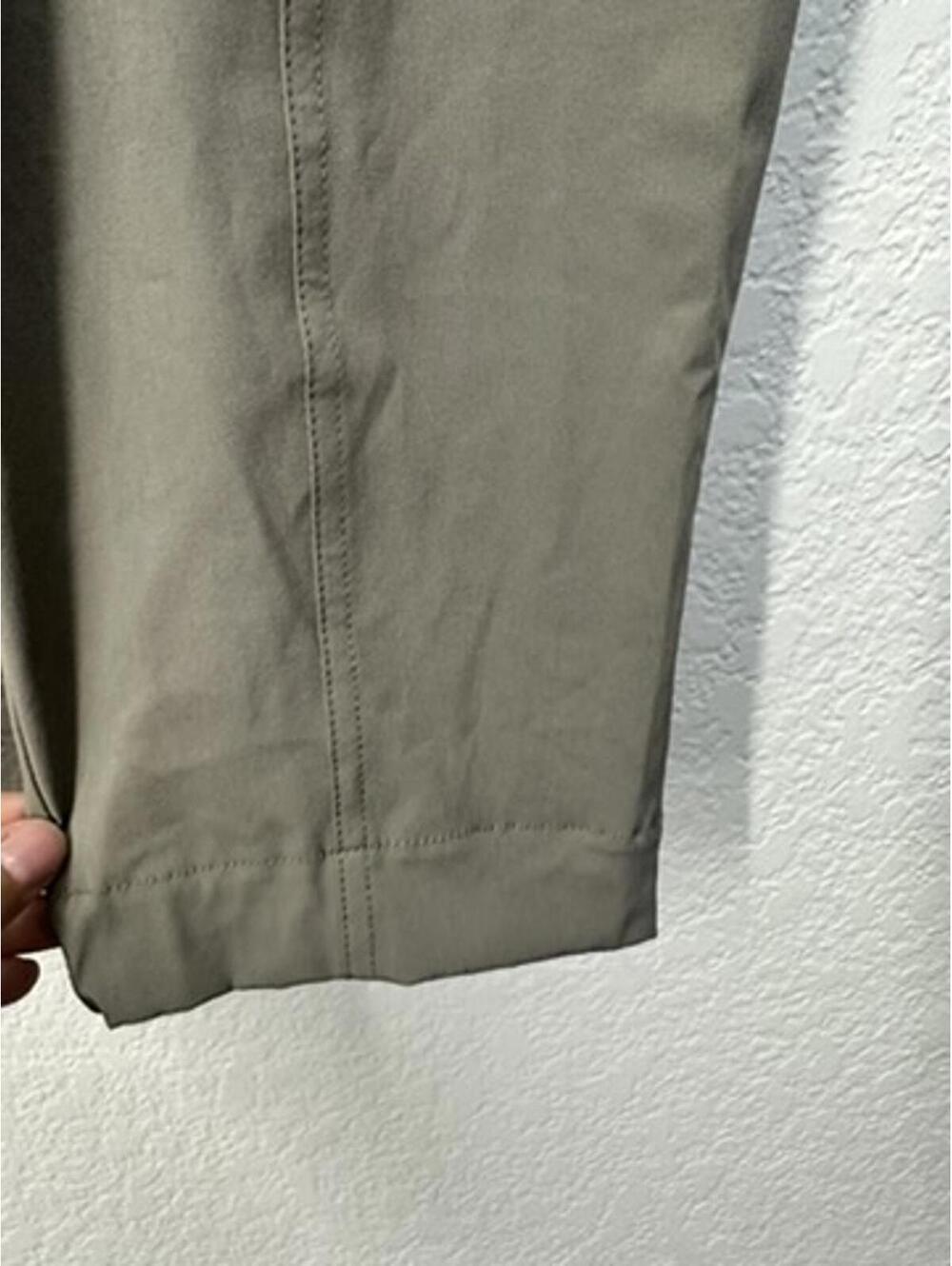 Avia Womens's Moisture Wickening Cargo Pants LARGE NWT - Picture 4 of 5